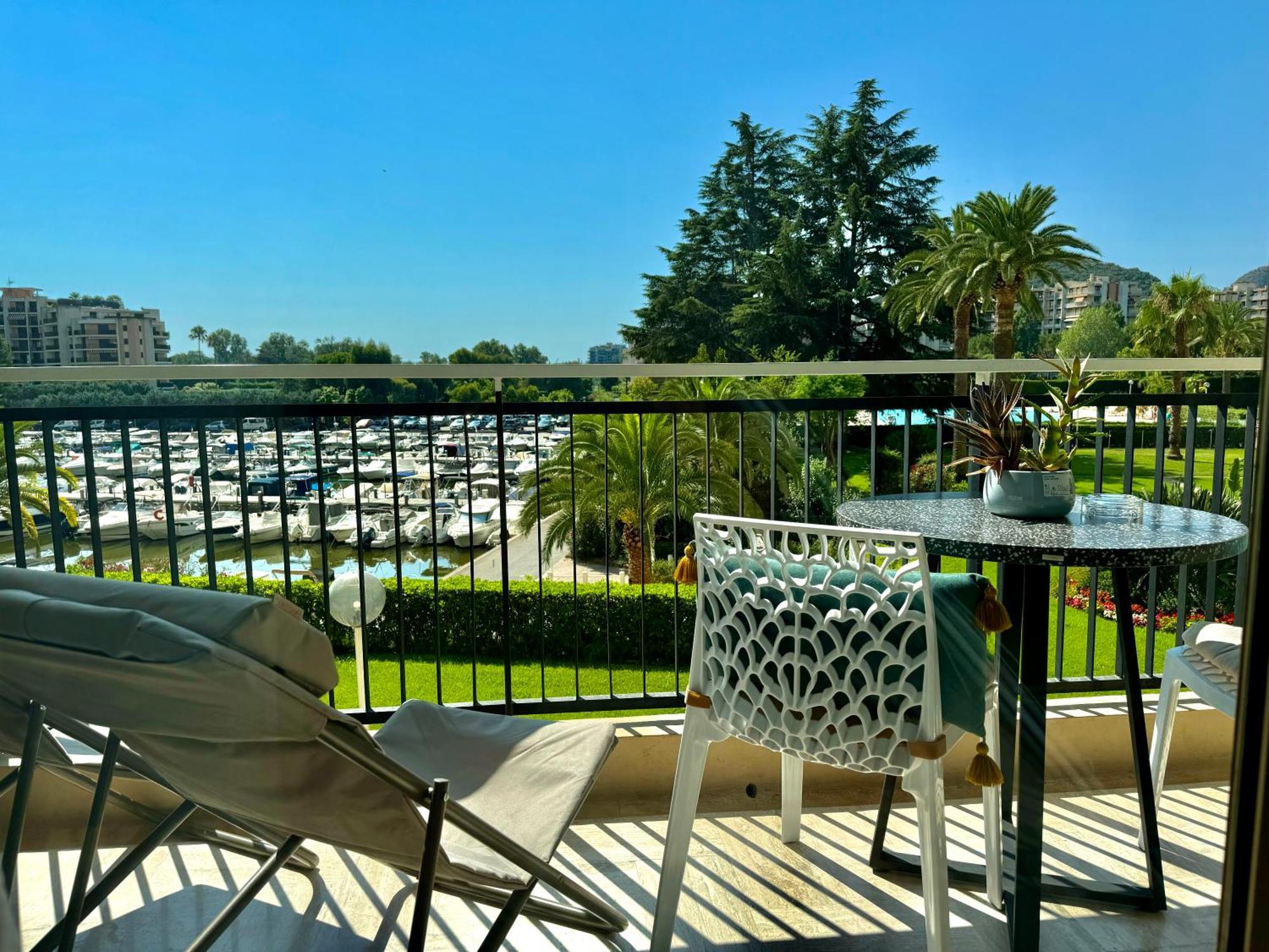 My Resid Appart Cannes Marina Vue Piscine Mandelieu Eksteriør billede